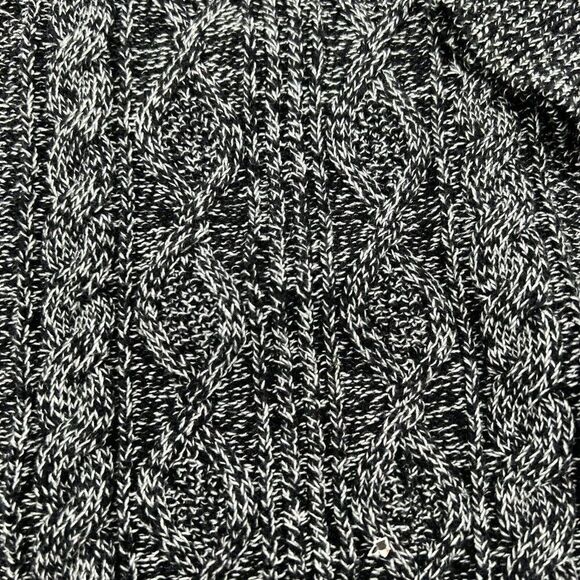 Crown & Ivy Wool Blend Cable Knit Sweater Size Large Gray - Picture 2 of 4